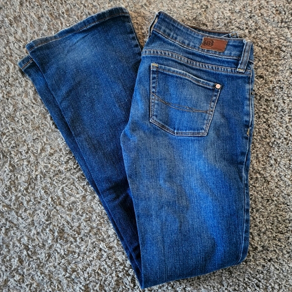 Laguna Jeans - Picture 2 of 4